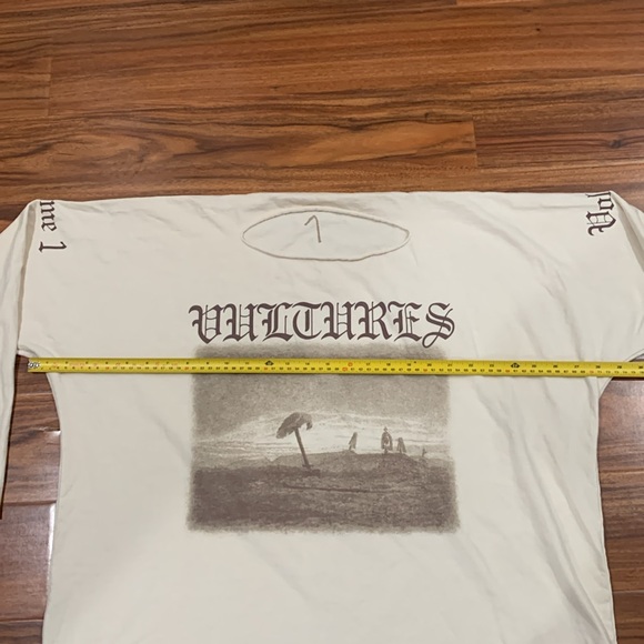 YEEZY VOLUME 1 “VULTURES” Longsleeve - MENS SIZE, SEE MEASUREMENTS - Picture 11 of 16